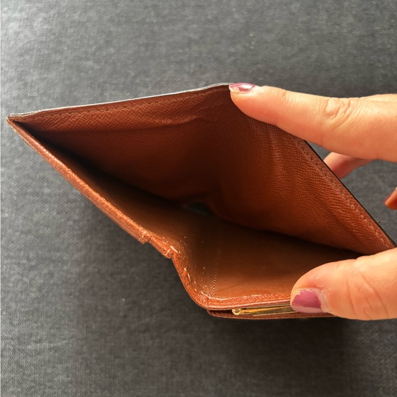 Louis Vuitton Vintage Kisslock Monogram Brown Wallet - Picture 6 of 13